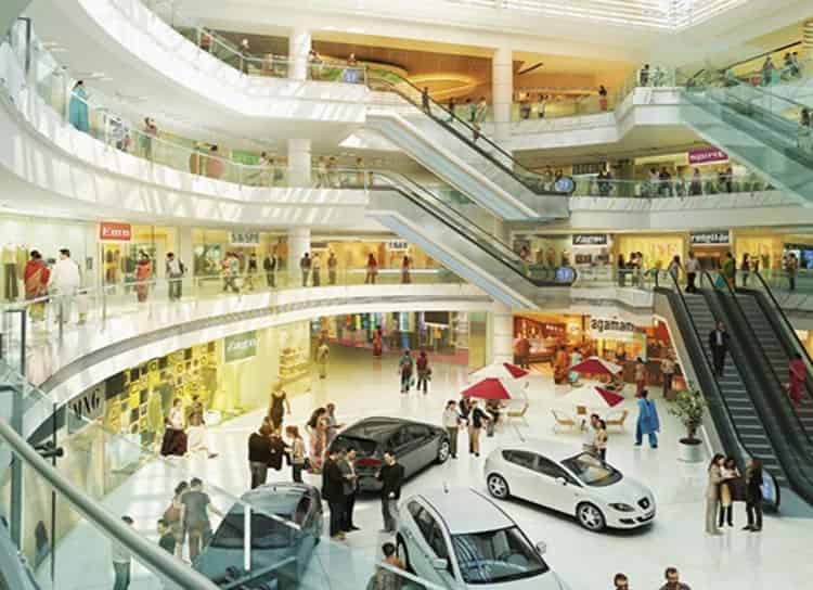 What is the cost of DLF Summit Plaza